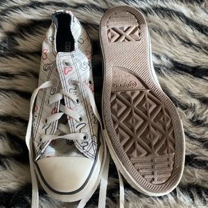 Converse Chuck Taylor size 6